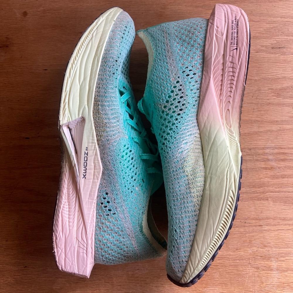 NIKE Vaporfly Womens 7.5!